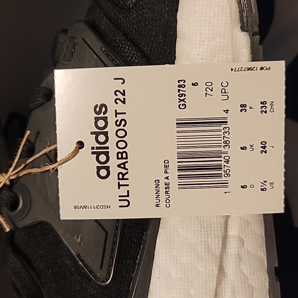 Girls Adidas Ultraboost - Picture 5 of 5